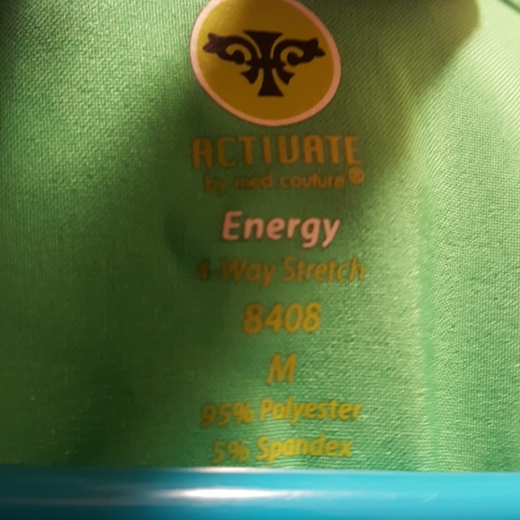 Women's scrubs size medium - Picture 2 of 3